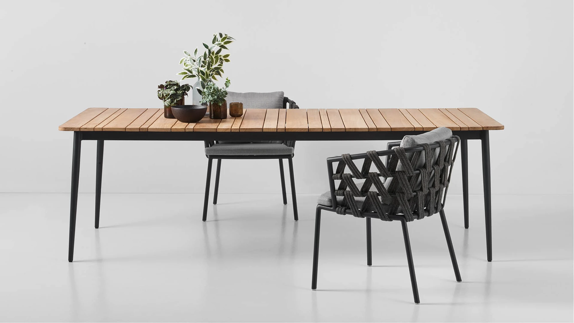 Leo dining table Ambiance 1